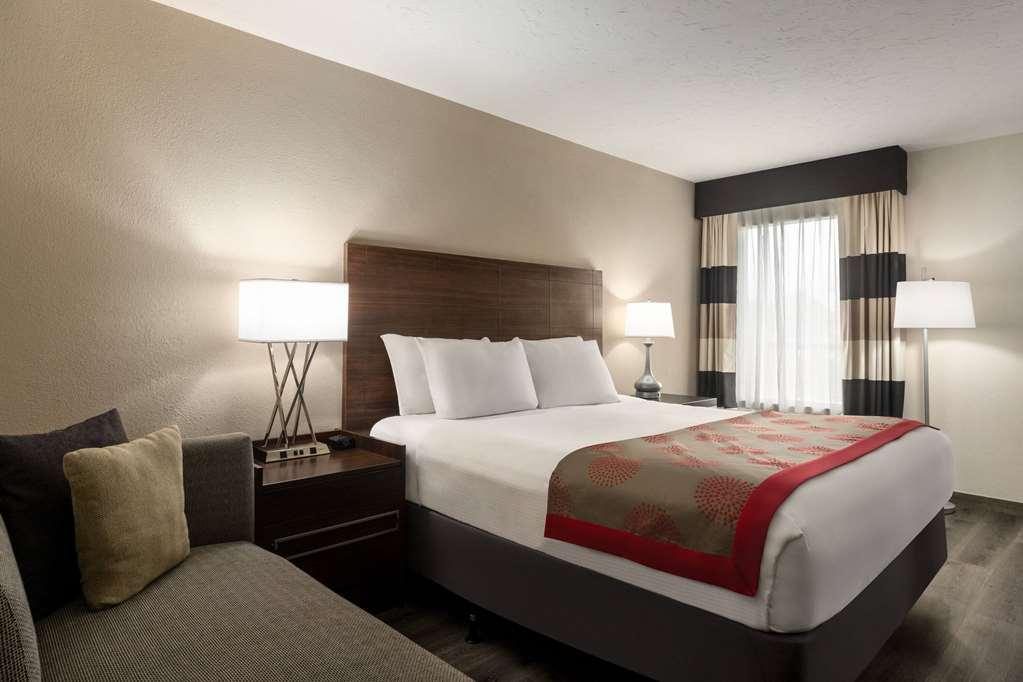 Hotel Ramada By Wyndham Sarasota Waterfront South Bradenton