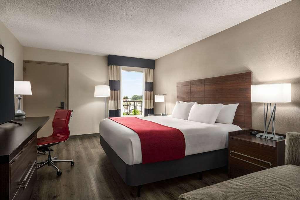 Hotel Ramada By Wyndham Sarasota Waterfront South Bradenton