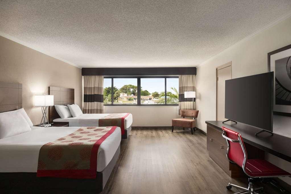 Ramada By Wyndham Sarasota Waterfront Hotel South Bradenton