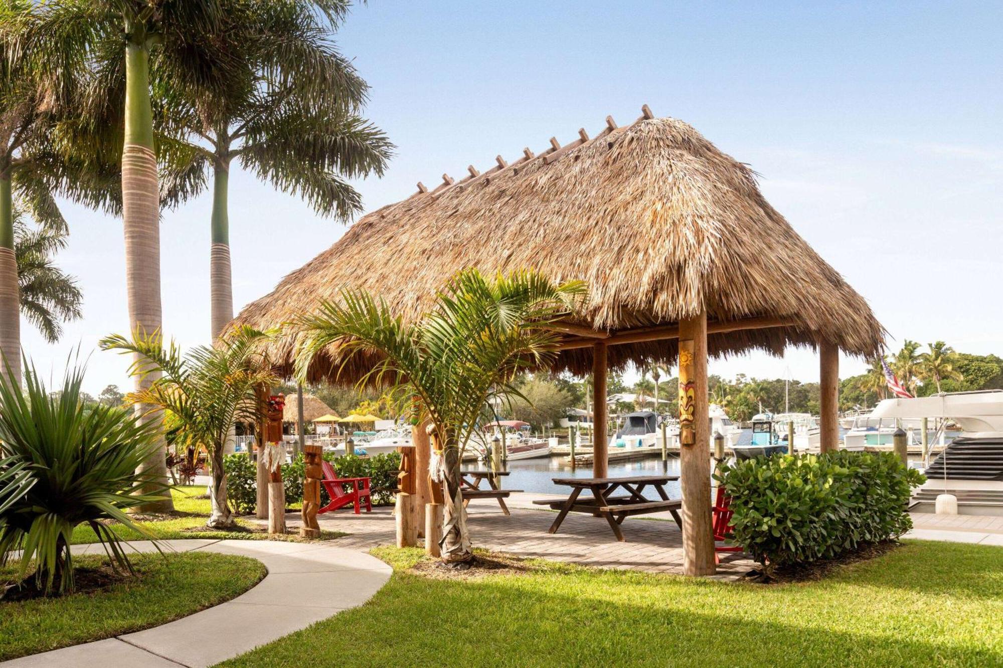 Hotel Ramada By Wyndham Sarasota Waterfront South Bradenton