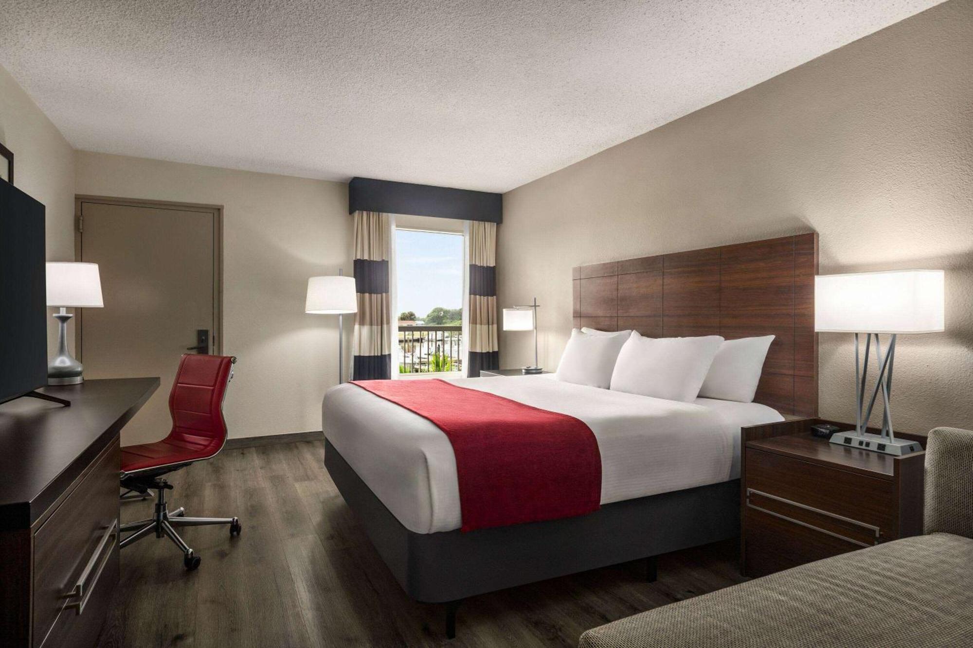 Ramada By Wyndham Sarasota Waterfront Hotel South Bradenton