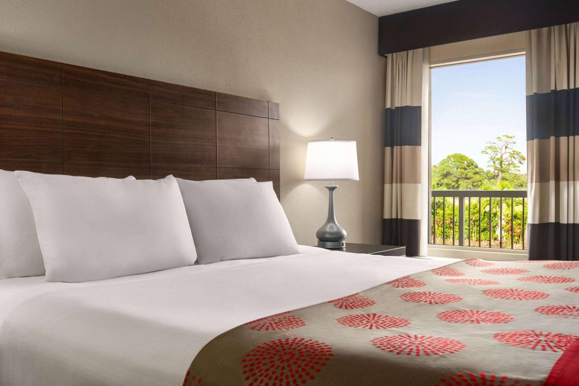 Ramada By Wyndham Sarasota Waterfront Hotel