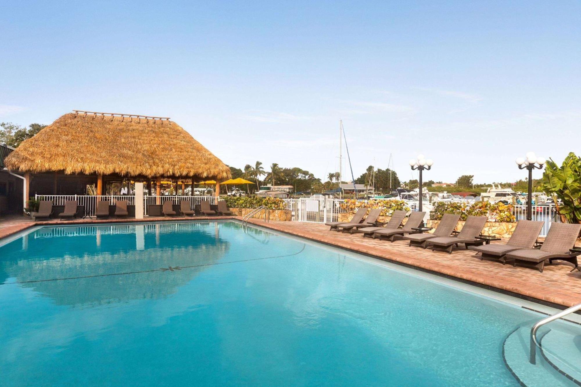 Ramada By Wyndham Sarasota Waterfront Hotel South Bradenton