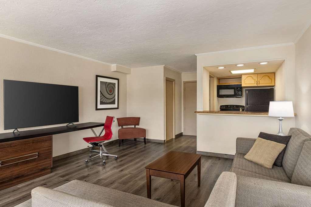 Ramada By Wyndham Sarasota Waterfront 2* South Bradenton