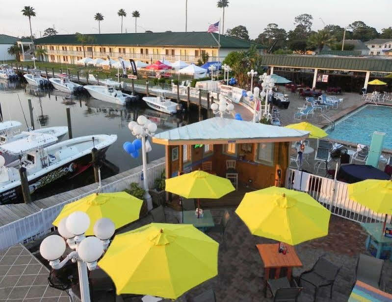 Hotel Ramada By Wyndham Sarasota Waterfront 2*